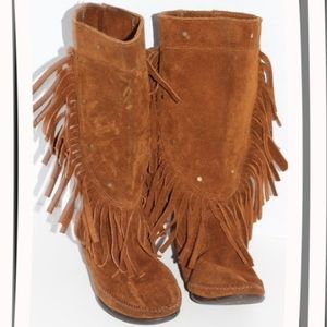 Minnetonka Fringe Moccasins